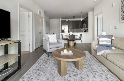 Crabtree Apartamento | Modern Apartment in Prime Location (ID1215X371)
