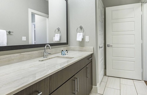 Mueller Apartamento | Modern Apartment in Prime Location (ID5804)