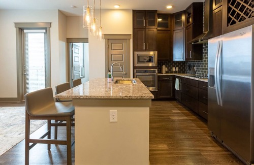 Vickery Meadow Apartamento | Modern Apartment in Prime Location (ID917)