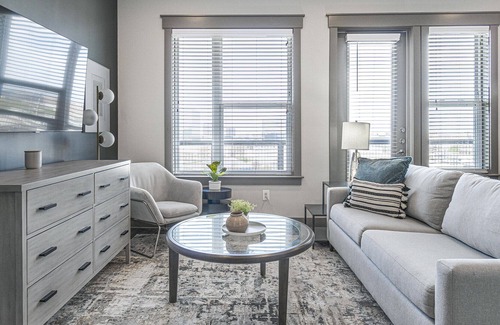 Vickery Meadow Apartamento | Modern Apartment in Prime Location (ID914)