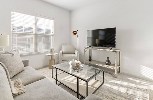 Forney Apartamento | Modern Apartment in Prime Location (ID9550X82)