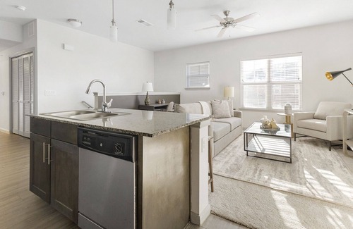 Forney Apartamento | Modern Apartment in Prime Location (ID9550X82)