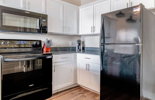 Toledo Apartamento | Modern Apartment in Prime Location (ID8148X1)