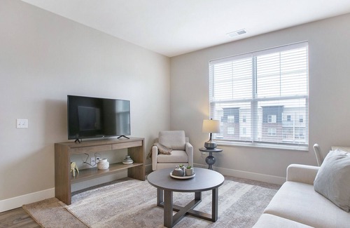 Toledo Apartamento | Modern Apartment in Prime Location (ID8147X5)