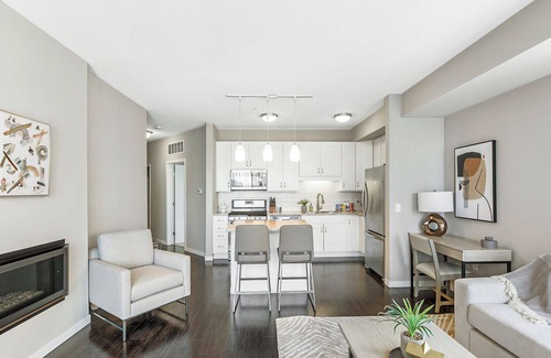 Edina Apartamento | Modern Apartment in Prime Location (ID8029X20)