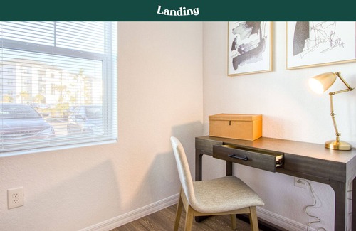 Riverview Apartamento | Modern Apartment in Prime Location (ID8141X02)