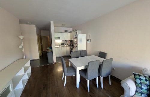 Mladost Apartamento | Modern Apartment in Sofia Near City Center