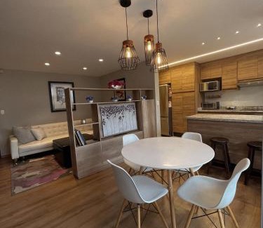 La Colón Apartamento | Modern Apartment in the Heart of Quito