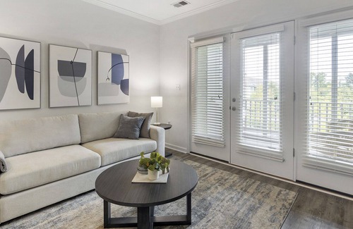 Chesapeake Apartamento | Modern Apartment in Prime Location (ID1380X852)