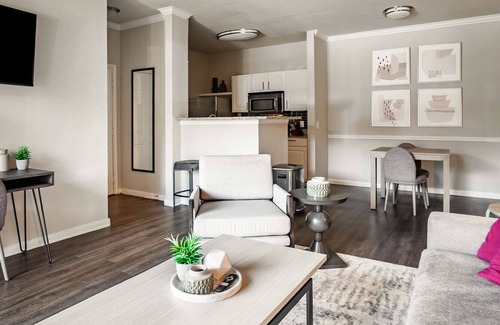 Fort Worth Apartamento | Modern Apartment in Prime Location (ID9569X24)