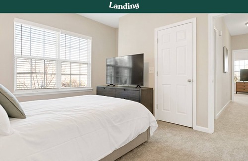 Greensboro Apartamento | Modern Apartment in Prime Location (ID5864X01)
