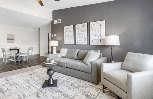 Plant City Apartamento | Modern Apartment in Prime Location (ID9478X34)