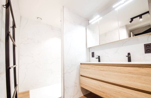 Hotton Apartamento | Apartamento moderno Lili's Place en el centro de Hotton