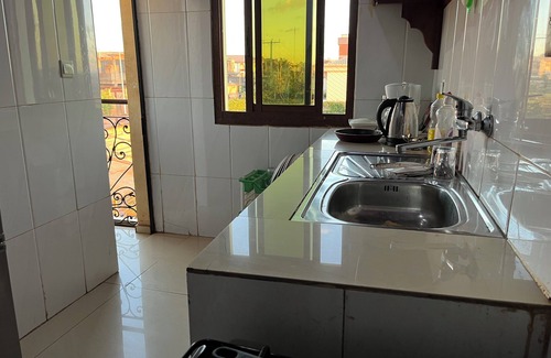 Yaounde Apartamento | Modern apartment Maetur Nkomo Yaoundé, surveillance camera, chic neighborhood