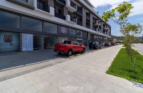 Cachoeira do Bom Jesus Apartamento | Modern Apartment Near the Beach! - Atc0301