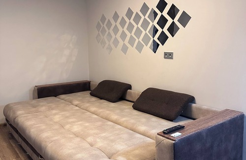 Almaty Apartamento | Modern apartment near Almaty metro and Arena