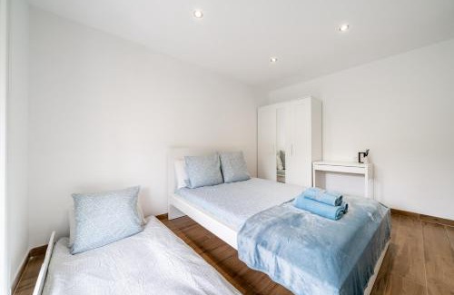 Pasteur Apartamento | Modern apartment, steps from tramway
