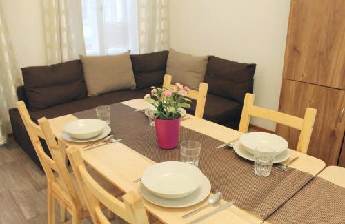 Nove Mesto Apartamento | Modern Apartment Ve Smečkách 28