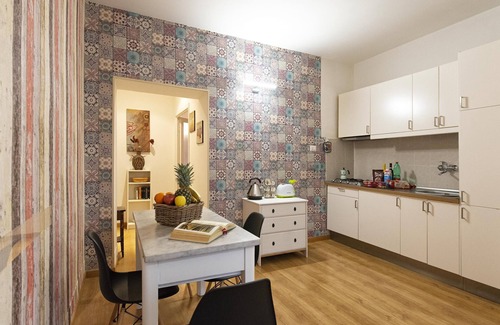 San Lorenzo Apartamento | Apartamento moderno, muy luminoso y tranquilo.