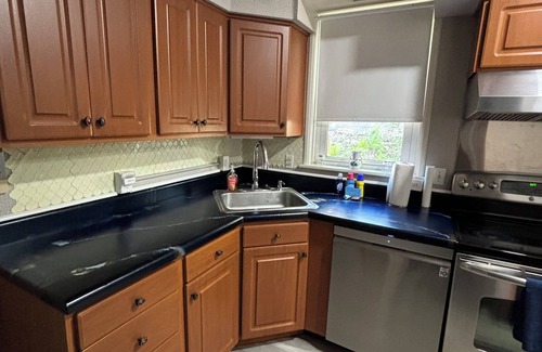 Perry North Apartamento | Modern apartment w/ fitness room, AC, WiFi. close to stadiums and downtown
