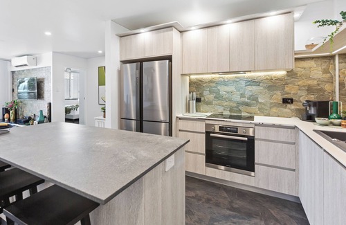 Cairns North Apartamento | Modern Apartment with Esplanade Views