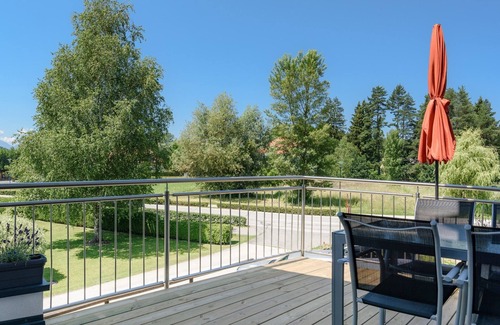 Unterburg am Klopeiner See Apartamento | Apartamento moderno con gran balcón en el lago Klopein
