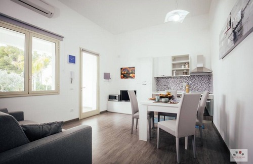 Montevago Apartamento | Moderno apartamento con piscina, jardín, wifi, terraza, barbacoa, aire acond