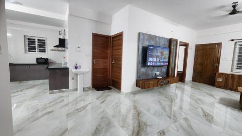 Agara Apartamento | Modern Apartment with Balcony - Electronic City