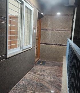 Agara Apartamento | Modern Apartment with Balcony - Electronic City