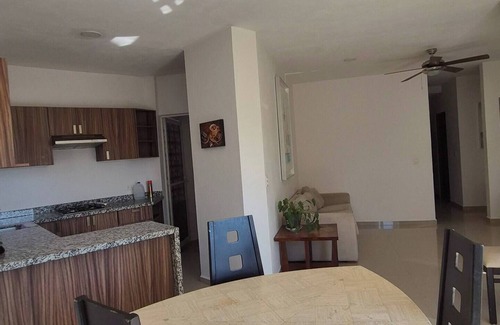 Ixtapa Apartamento | Modern Apartment with Balcony, Terrace and Jacuzzi