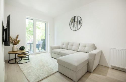 Nepszinhaz negyed Apartamento | Modern Apartment with Balcony and Parking