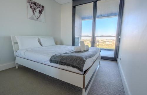 Sydney Olympic Park Apartamento | Modern Apartment with City View at Sydney Olympic Park