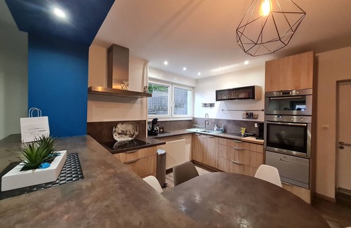 Frapelle Apartamento | Apartamento moderno y luminoso para 5 personas en Frapelle, cerca de Saint-Dié-des-Vosges y Alsacia