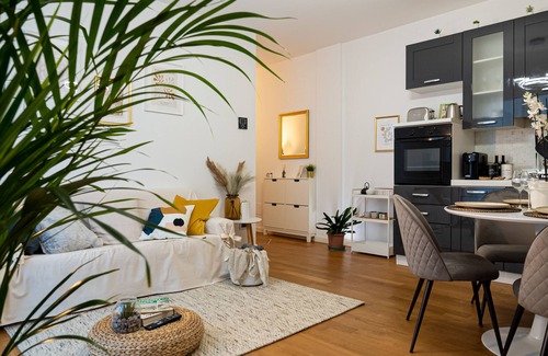 Mantua Apartamento | Modern apartment with private park - Maison Blanche
