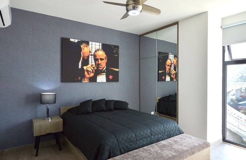 Santa Catarina Apartamento | Moderno departamento con balcón cerca San Pedro.