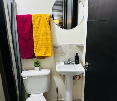 Coronango Apartamento | Modern apartment with pool near VW-Finsa