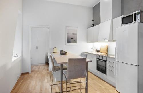 Arstad Apartamento | Modern Apartment with Rooftop Terrace and Stunning Views