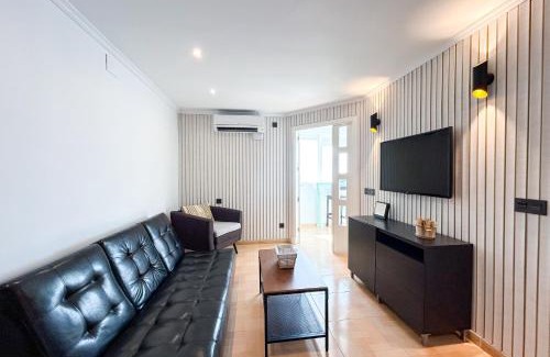 San Luis de Sabinillas Apartamento | Modern appartment with sea views in Sabinillas