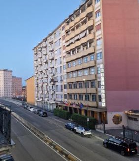 Isola del Bosco - Delle Corti Apartamento | Modern appartament