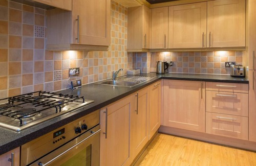 Fisherrow Apartamento | Apartamento moderno, increíbles vistas al puerto, wifi y estacionamiento
