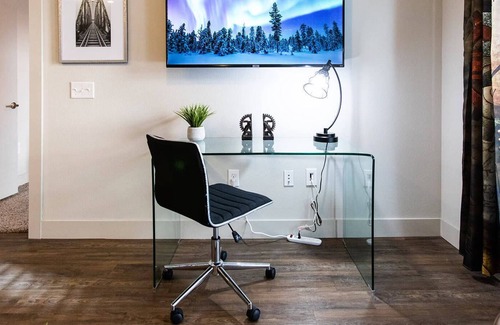 Knox - Henderson Apartamento | Modern Apt|Free Parking|Gym|King Bed