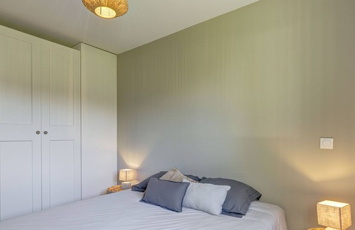Seynod Apartamento | Vrbo Property