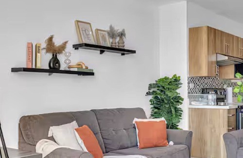 San Salvador Apartamento | Modern apt with stunning city and mountain views