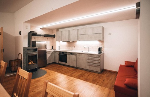 Kollnburg Apartamento | Modern Ausgestattetes Ferienhaus für bis zu 11 Personen Mitten im Wald Gelegen
