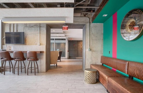 Prudential - St. Botolph Apartamento | Modern Back Bay Studio w/ Gym, nr Copley T, by Blueground