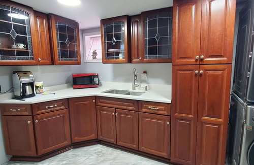Hasbrouck Heights Apartamento | Modern Basement . Close to American Dream mall, Metlife stadium, New York city.