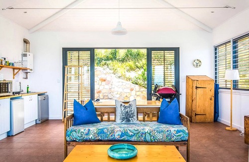 Redhill Apartamento | Modern Beach Apartment