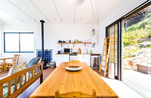 Redhill Apartamento | Modern Beach Apartment