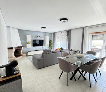 Pedrogao Apartamento | Modern Beach House - BBQ - 4 Beds