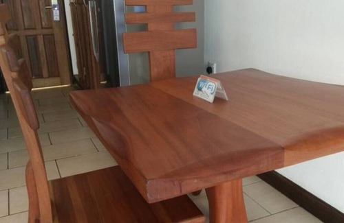 Bamburi Apartamento | Moderno apartamento estudio en la playa con aire acondicionado y balcón